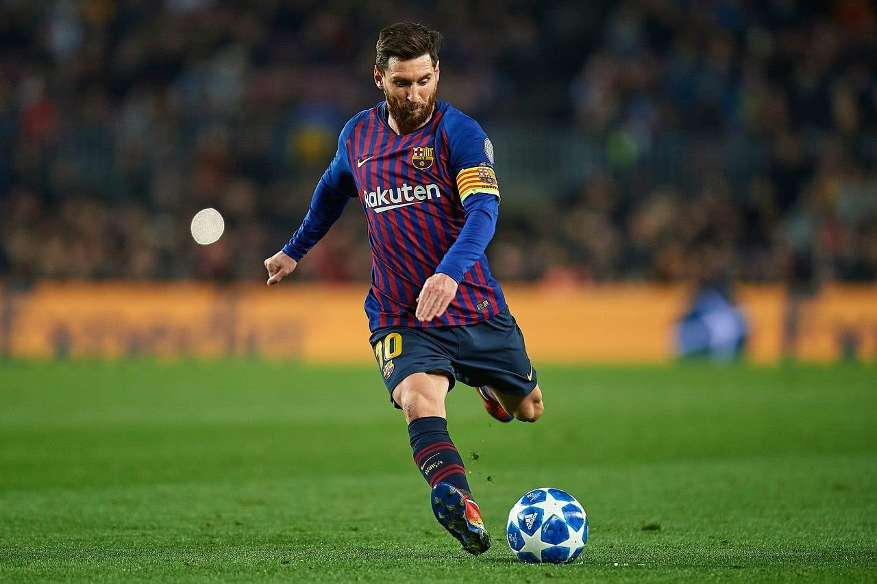 开云-重磅!关键时刻北京首钢调整名单以备德国杯波尔图窗口期完成体检,梅西在曼联比赛中精彩发挥